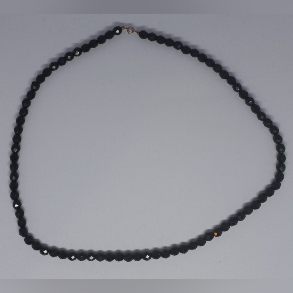 *Bundle for FREE* Black, faceted bead necklace - Picture 2 of 3